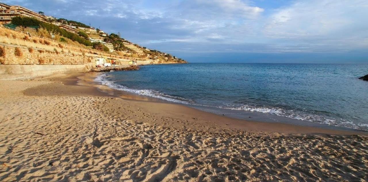 A 2 Passi Dal Mare Appartement San Remo Buitenkant foto